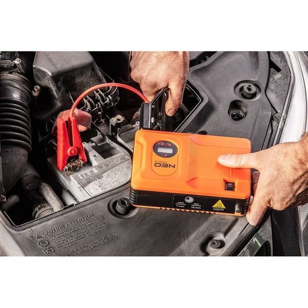 Зарядное устройство NEO TOOLS Jumpstarter - 14 Ач, компрессор, 3,5 бар, фонарик 11-997 alw-5753 фото