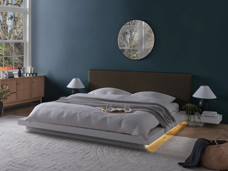 Кровать с LED-подсветкой Boucle ZEN 180 x 200 см (размер Super King, ЕС) белого цвета. 368793-811366 фото