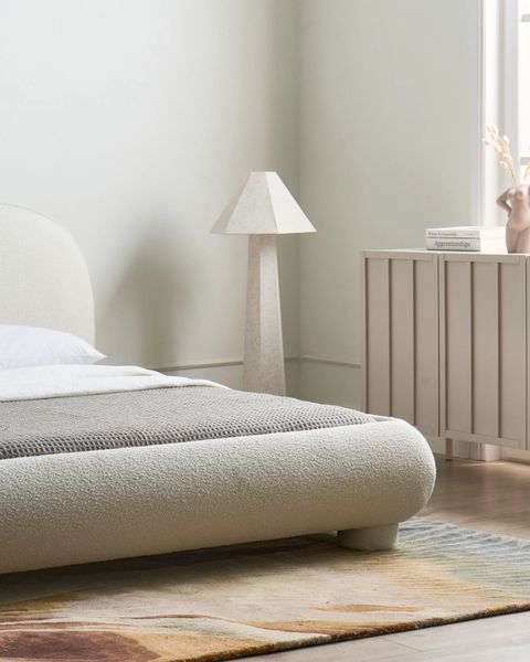 Кровать Boucle BAYEL 160 x 200 см (размер EU King Size) кремового цвета 352717-713824 фото